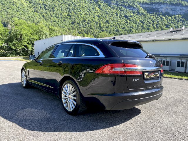 Jaguar Jaguar XF Estate II 2.2 D 200 Luxe Premium Black