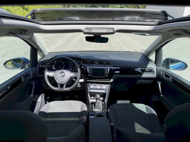 Volkswagen Volkswagen Touran 2.0 TDI 150 R-Line 7Places 1Main