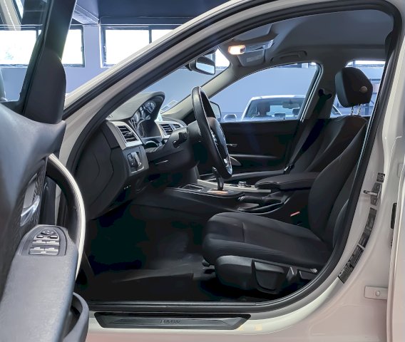 BMW BMW Série 3 VI (F30) 320iA xDrive 184ch Modern