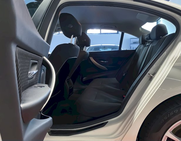 BMW BMW Série 3 VI (F30) 320iA xDrive 184ch Modern