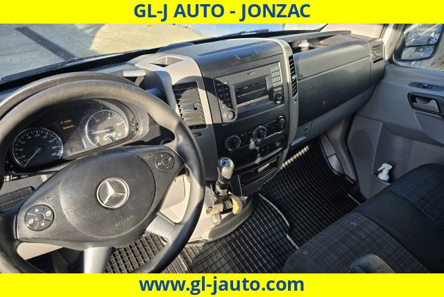 Mercedes-Benz Mercedes-Benz Sprinter II 213 CDI BE 32N 3T0 4X2 7G Tronic