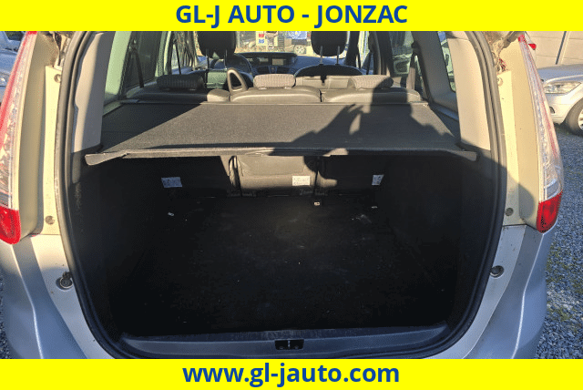 Renault Renault Megane III (K95) 1.9 dCi 130ch FAP Carminat TomTom eco² Euro5