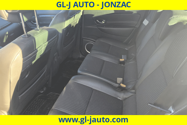 Renault Renault Megane III (K95) 1.9 dCi 130ch FAP Carminat TomTom eco² Euro5