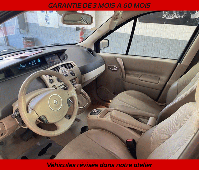 Renault Renault Megane II (B84) 1.9 dCi 130ch FAP Carminat BVA