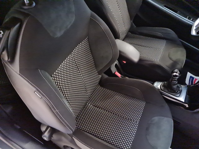 Citroën Citroën DS3  1.6 e-HDi110 Airdream Sport Chic