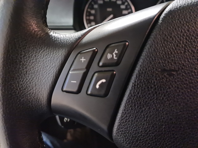 BMW BMW Série 3 V (E90) 318d 143ch Edition Business