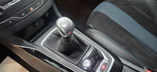 Peugeot Peugeot 308 1.5 BlueHDi 130 TECH EDITION