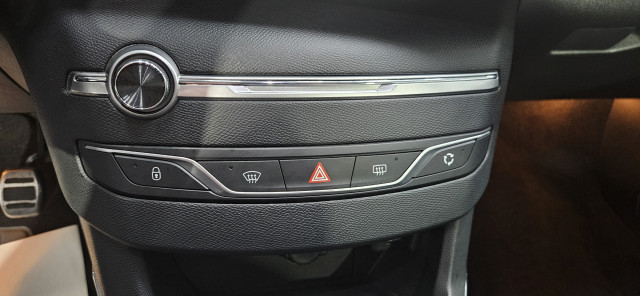 Peugeot Peugeot 308 1.5 BlueHDi 130 TECH EDITION