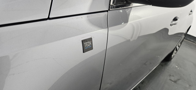 Peugeot Peugeot 308 1.5 BlueHDi 130 TECH EDITION