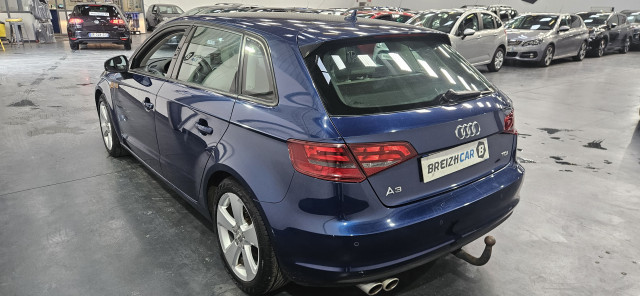 Audi Audi A3 III 1.6 TDI 110ch Ambition