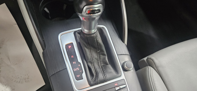 Audi Audi A3 III 1.6 TDI 110ch Ambition