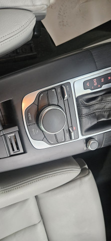 Audi Audi A3 III 1.6 TDI 110ch Ambition