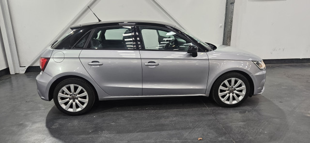 Audi Audi A1  1.4 TDI 90ch ultra Ambiente