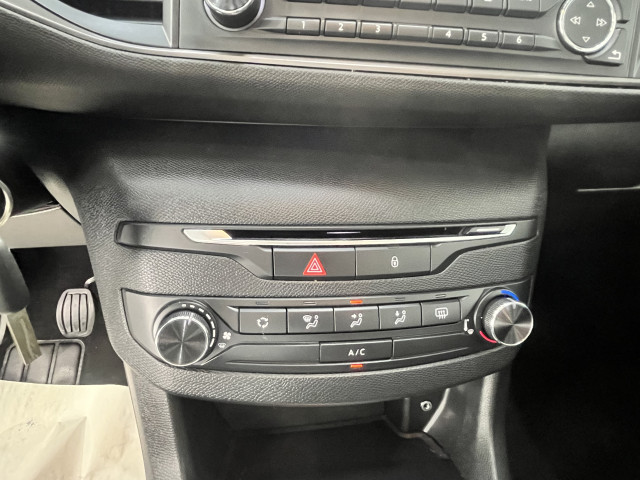 Peugeot Peugeot 308 II 1.6 BlueHDi 100ch Access S&S 5p