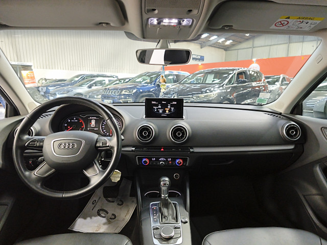 Audi Audi A3 III 1.6 TDI 110ch Ambiente