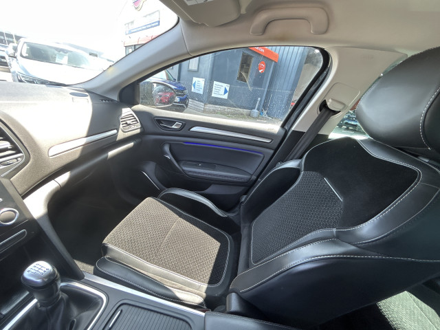 Renault Renault Megane IV (BFB) 1.6 dCi 130ch energy Intens