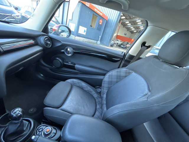 Mini Mini One D 95ch Hedon street