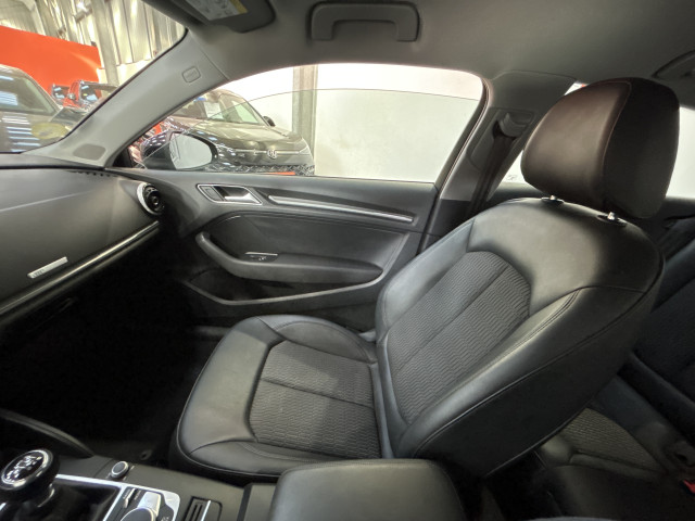 Audi Audi A3 III 1.6 TDI 110ch Design