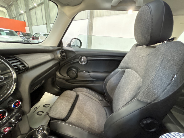 Mini Mini COOPER D 116ch PACK CHILI - TOIT OUVRANT