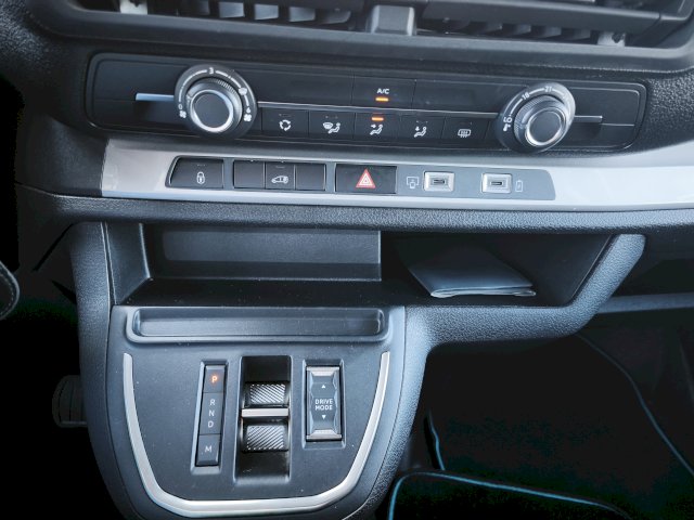 Peugeot Peugeot Expert M L2 aménagé VASP Boite auto 145ch 1ère main - Idéal Vacances