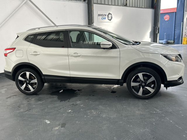 Nissan Nissan Qashqai II (J11) 1.6 DCI 130ch N-Connecta - toit panormaique
