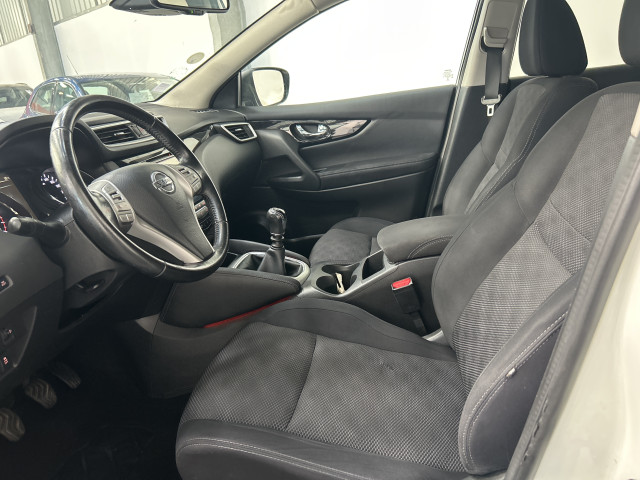 Nissan Nissan Qashqai II (J11) 1.6 DCI 130ch N-Connecta - toit panormaique