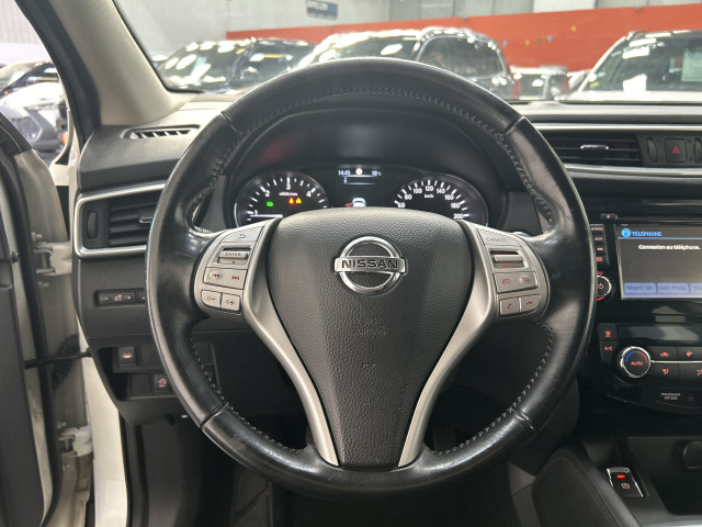 Nissan Nissan Qashqai II (J11) 1.6 DCI 130ch N-Connecta - toit panormaique