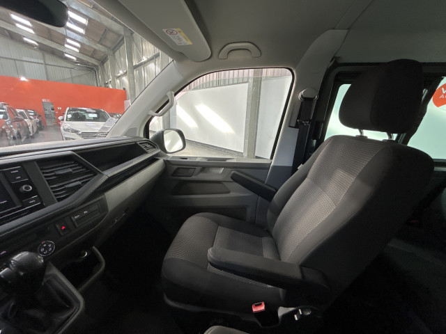 Volkswagen Volkswagen Transporter Ccb 2.0 tdi 150 5 pl