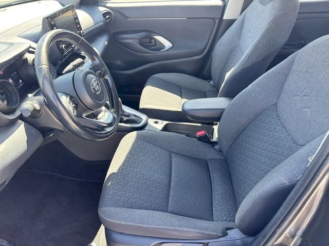 Toyota Toyota Yaris Cross 116h Dynamic Business + Programme Beyond Zero Academy MY22