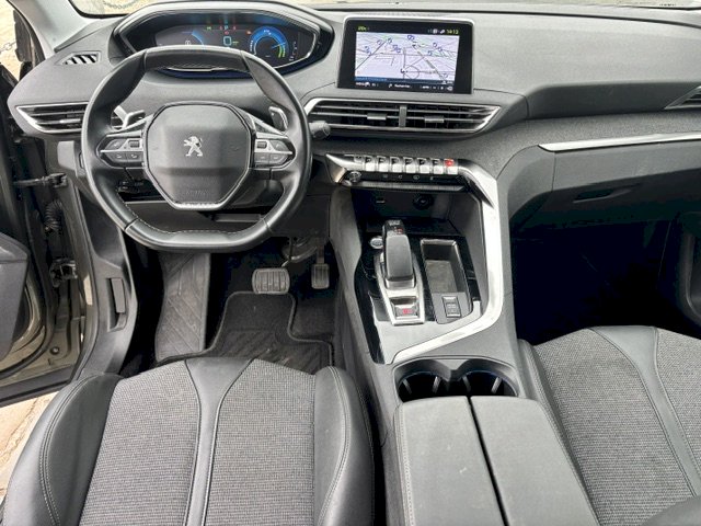 Peugeot Peugeot 3008 HYBRID 225ch Allure Business e-EAT8 10cv
