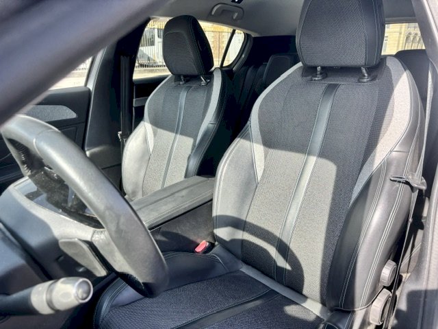 Peugeot Peugeot 308 III 1.5 BlueHDi 130ch S&S Allure Pack EAT8