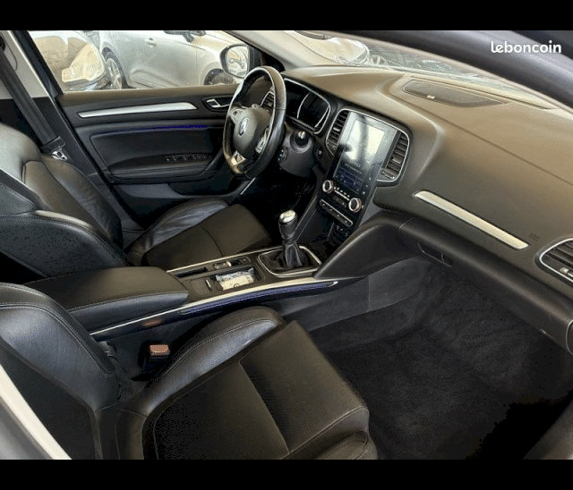 Renault Renault Megane IV (BFB) 1.2 TCe 130ch energy Intens