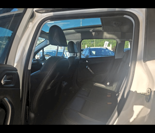 Peugeot Peugeot 2008  1.6 e-HDi115 FAP Allure