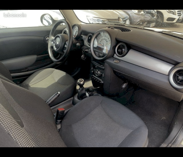 Mini Mini II (R56) One 75ch Docklands