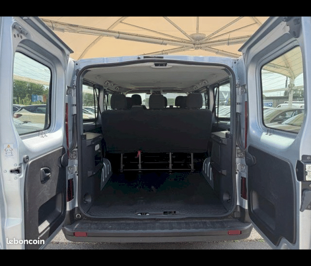 Renault Renault Trafic Combi 2.0 BLUE DCI 150CV COMBI 9 PL LONG