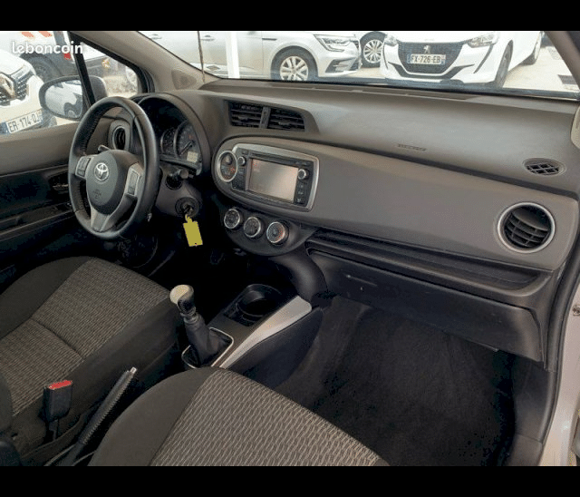 Toyota Toyota Yaris III 90 D-4D SkyBlue 5p