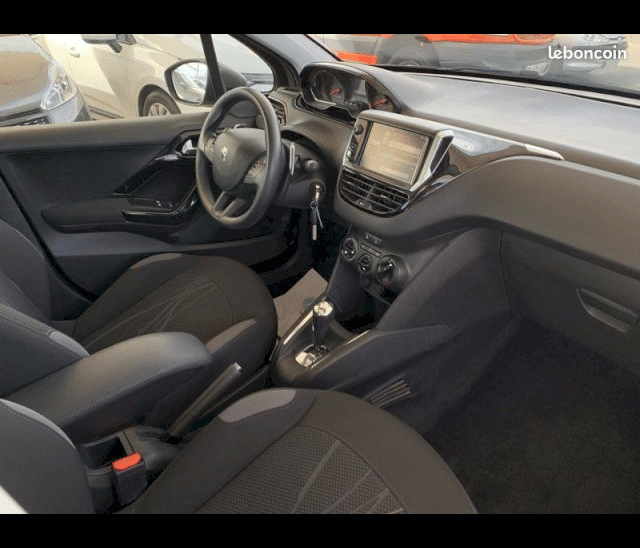 Peugeot Peugeot 208  1.2 VTi Active 5p