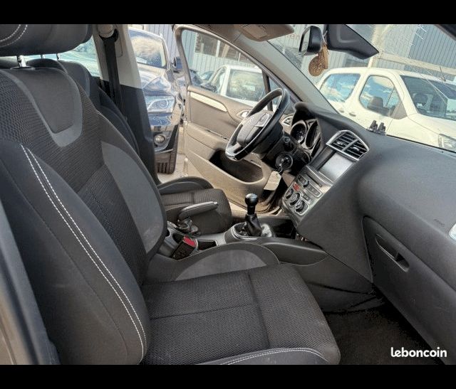 Citroën Citroën C4 II PureTech 110ch Millenium