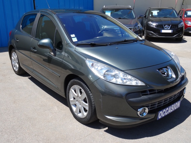 Peugeot Peugeot 207  1.6 HDi90 Sport Pack 5p