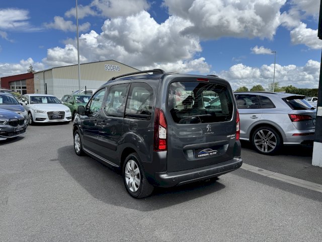 Peugeot Partner Tepee 1.6 BlueHDi 120 GPS TEL LED CAMERA