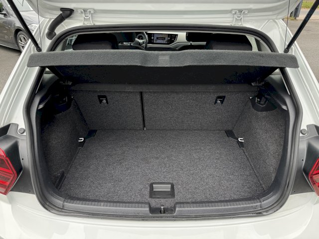 Volkswagen Polo 1.0 TSI 95 1er MAIN GPS LED CLIM RADAR BVA