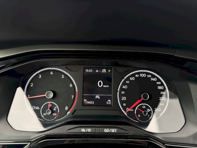 Volkswagen Polo 1.0 TSI 95 1er MAIN GPS LED CLIM RADAR BVA