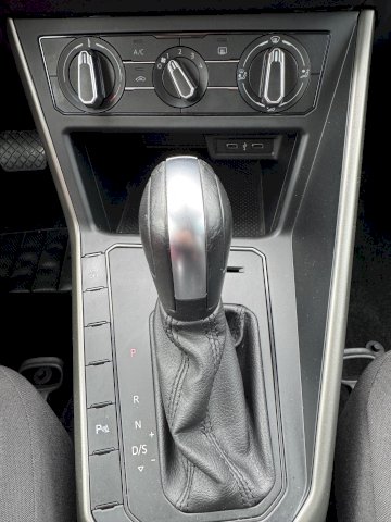 Volkswagen Polo 1.0 TSI 95 1er MAIN GPS LED CLIM RADAR BVA