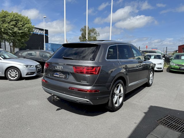 Audi Q7 e-tron 3.0 V6 TDI 373 AVUS CROCHET CAM 360 BVA