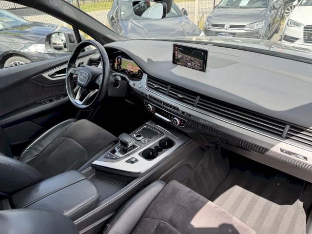 Audi Q7 e-tron 3.0 V6 TDI 373 AVUS CROCHET CAM 360 BVA