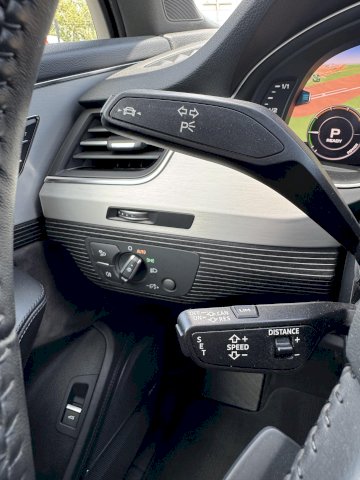 Audi Q7 e-tron 3.0 V6 TDI 373 AVUS CROCHET CAM 360 BVA