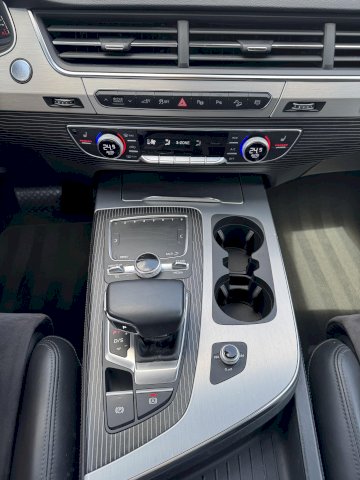 Audi Q7 e-tron 3.0 V6 TDI 373 AVUS CROCHET CAM 360 BVA