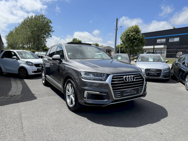 Audi Q7 e-tron 3.0 V6 TDI 373 AVUS CROCHET CAM 360 BVA