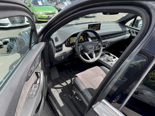 Audi Q7 e-tron 3.0 V6 TDI 373 AVUS CROCHET CAM 360 BVA