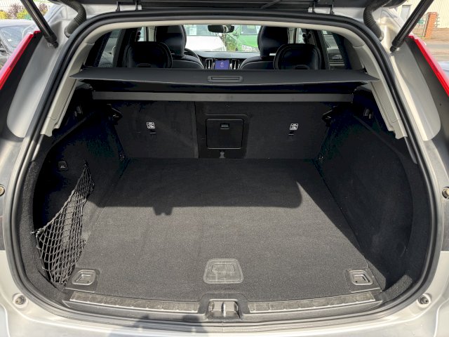 Volvo XC60 T6 AWD 253 + 145 GPS CAM 360 PANO CUIR BVA